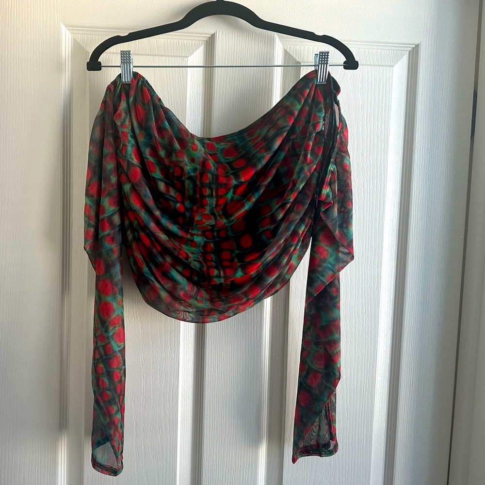 PLT-Off the Shoulder Shirt